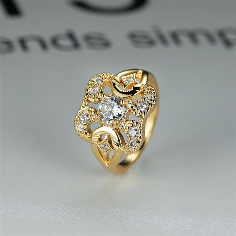 Elegant Flower Diamond Ring